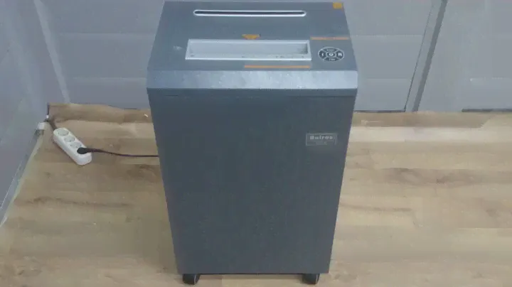 Шредер (уничтожитель) Bulros 526C (2x10 мм)